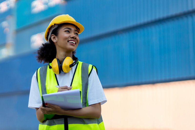 Trabajador del sector de la construcción con contrato de duración determinada
